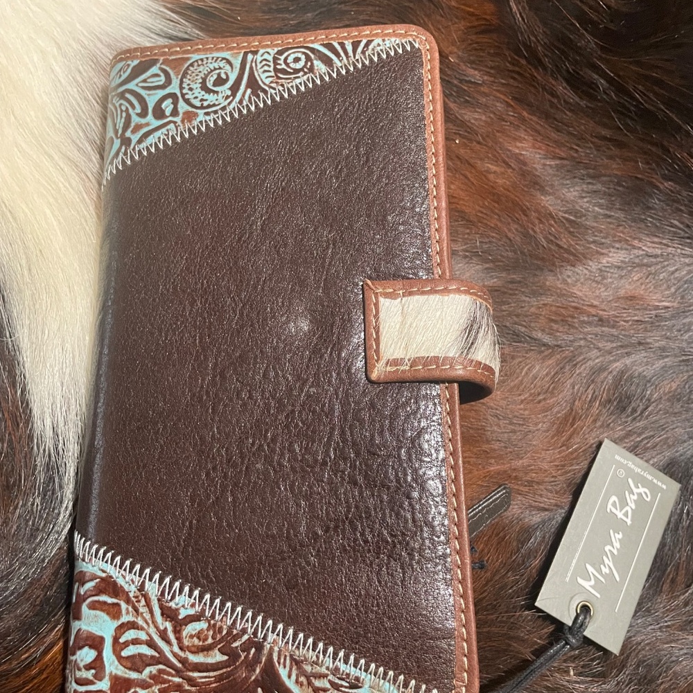 NWT Myra wallet - Picture 4 of 4